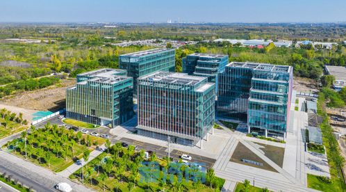 濟南 一個 美 字 擁抱萬億鳳凰網(wǎng)山東 鳳凰網(wǎng)